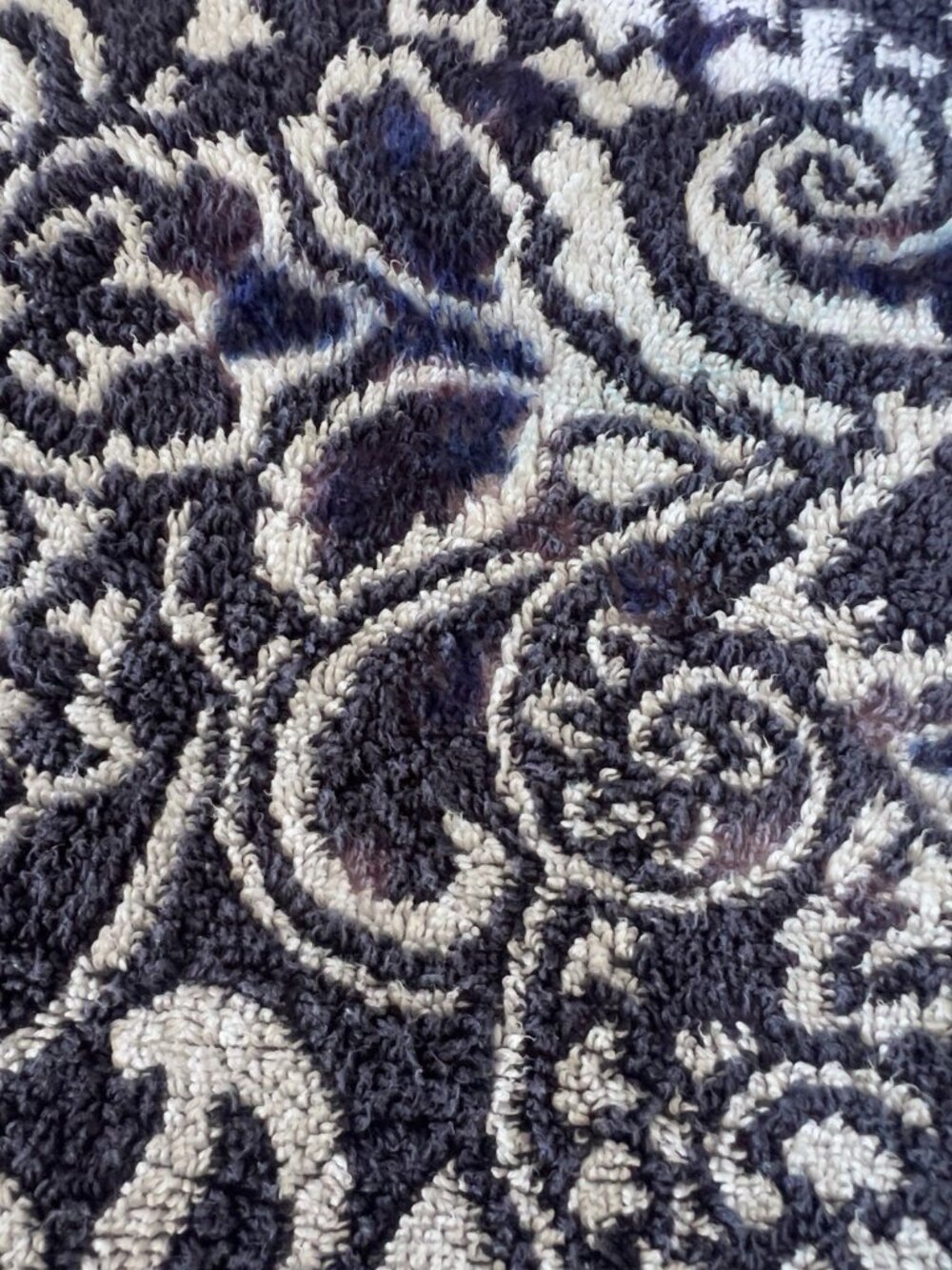 RALPH LAUREN Large Bath Towel 100% Cotton Navy Blue White Paisley 28"W x 54"L - Picture 15 of 16